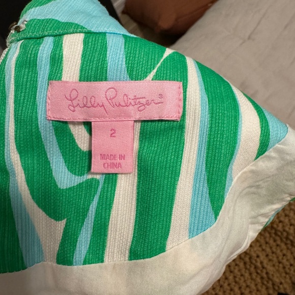 Lilly Pulitzer shift dress - Picture 3 of 3